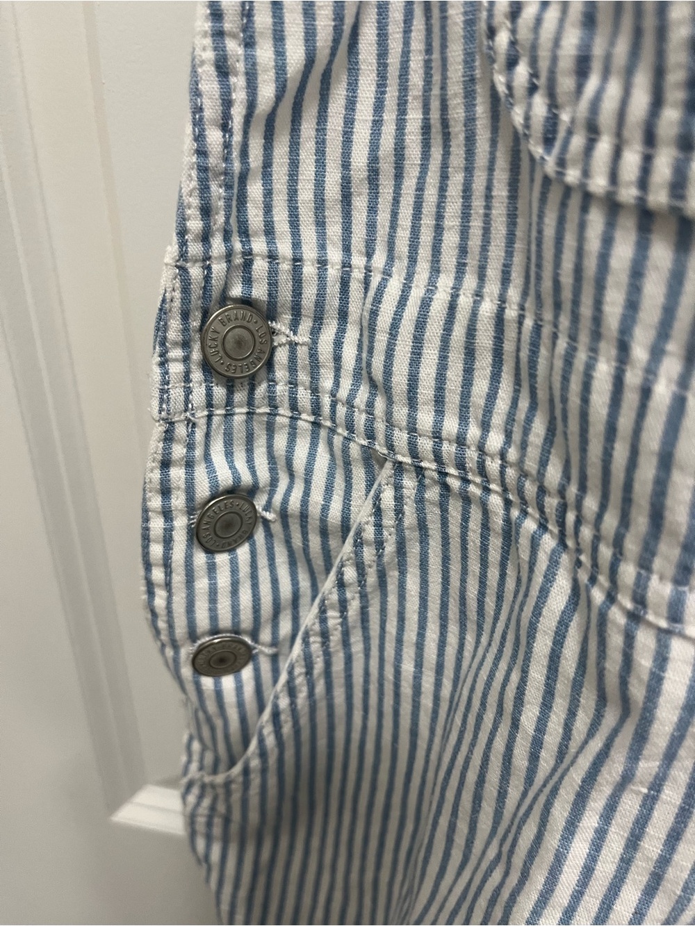 Lucky Brand Blue White Pin Stripes Overall Shorts Xs NWT- See Pics For Spots - Picture 2 of 7